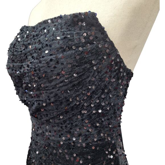 NWT Black Strapless Sequin Evening Gown with Corset Back on Velvet Fabric - Picture 10 of 12